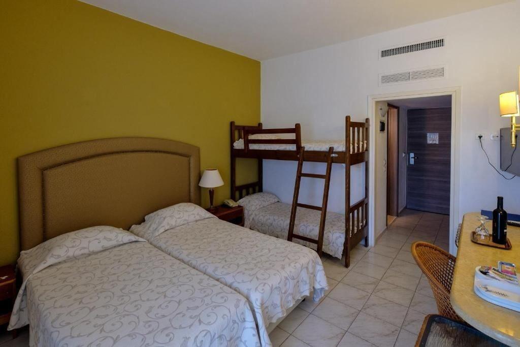 Palmariva Beach Hotel Erétria Esterno foto