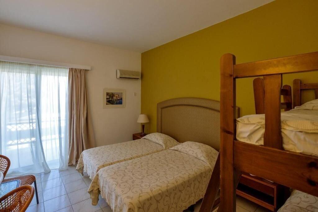 Palmariva Beach Hotel Erétria Esterno foto